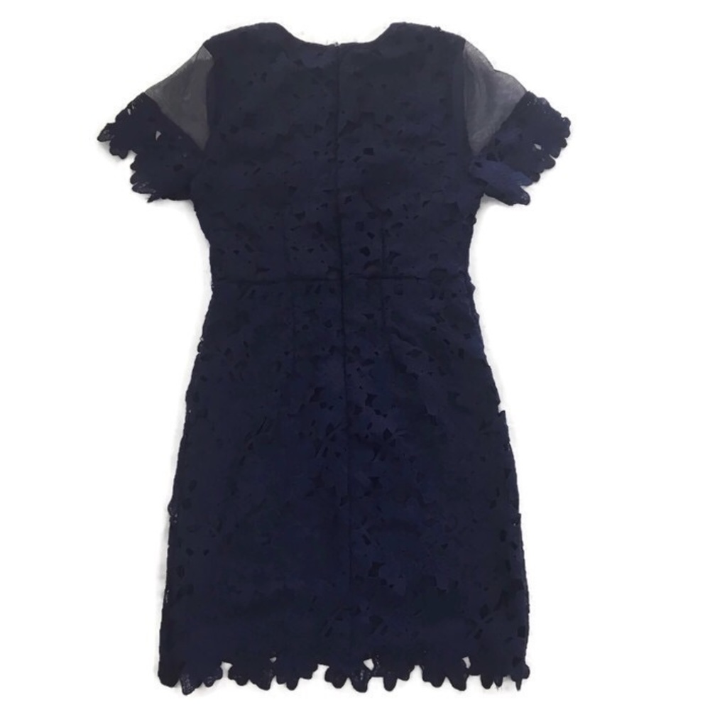 Romeo + Juliet Couture Lace Dress - Picture 5 of 8